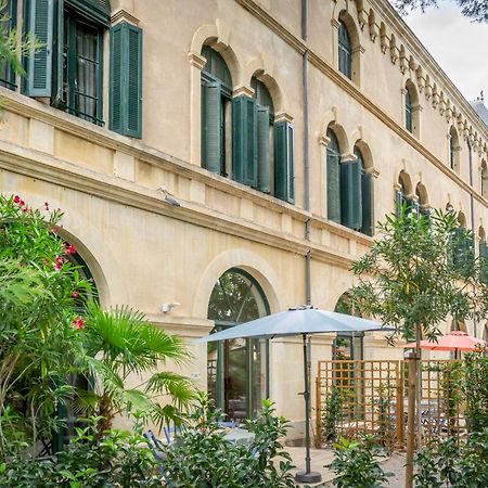 Couvent Des Ursulines: Historic Pezenas Retreat for Families and Groups Villa Exterior photo