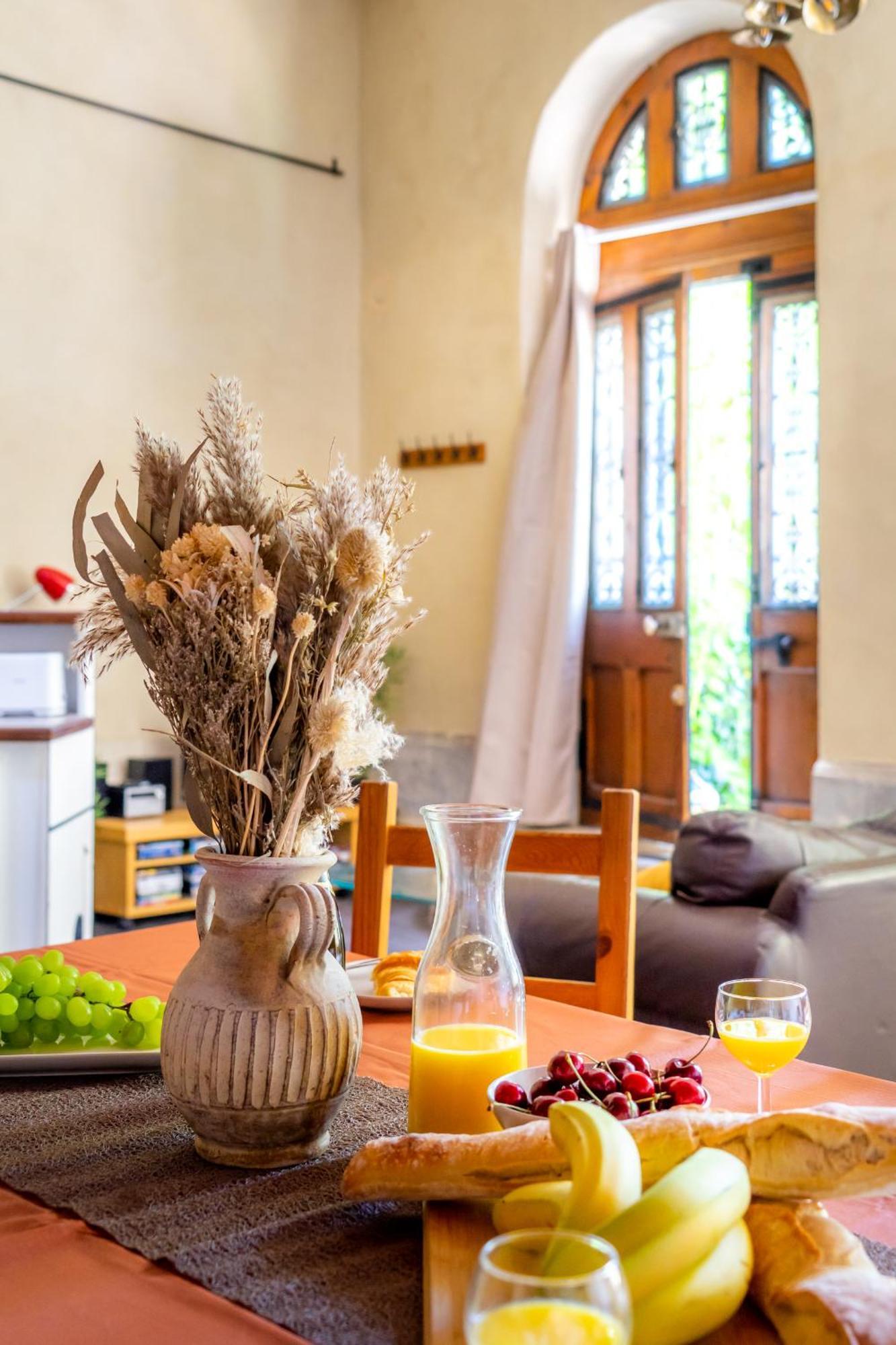 Couvent Des Ursulines: Historic Pezenas Retreat for Families and Groups Villa Exterior photo