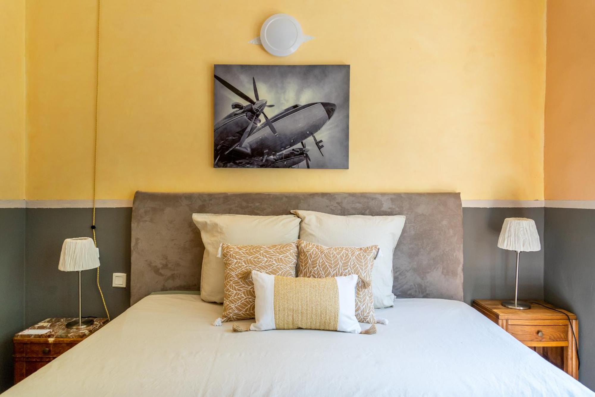 Couvent Des Ursulines: Historic Pezenas Retreat for Families and Groups Villa Room photo