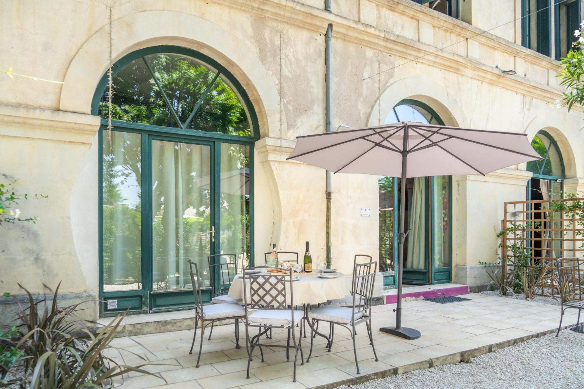 Couvent Des Ursulines: Historic Pezenas Retreat for Families and Groups Villa Room photo