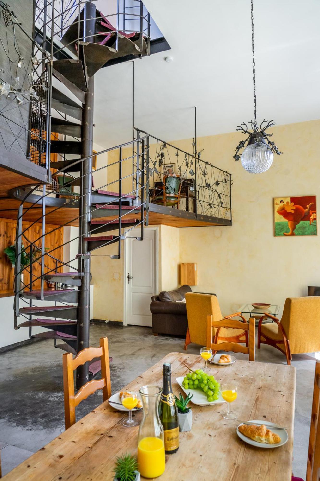 Couvent Des Ursulines: Historic Pezenas Retreat for Families and Groups Villa Room photo