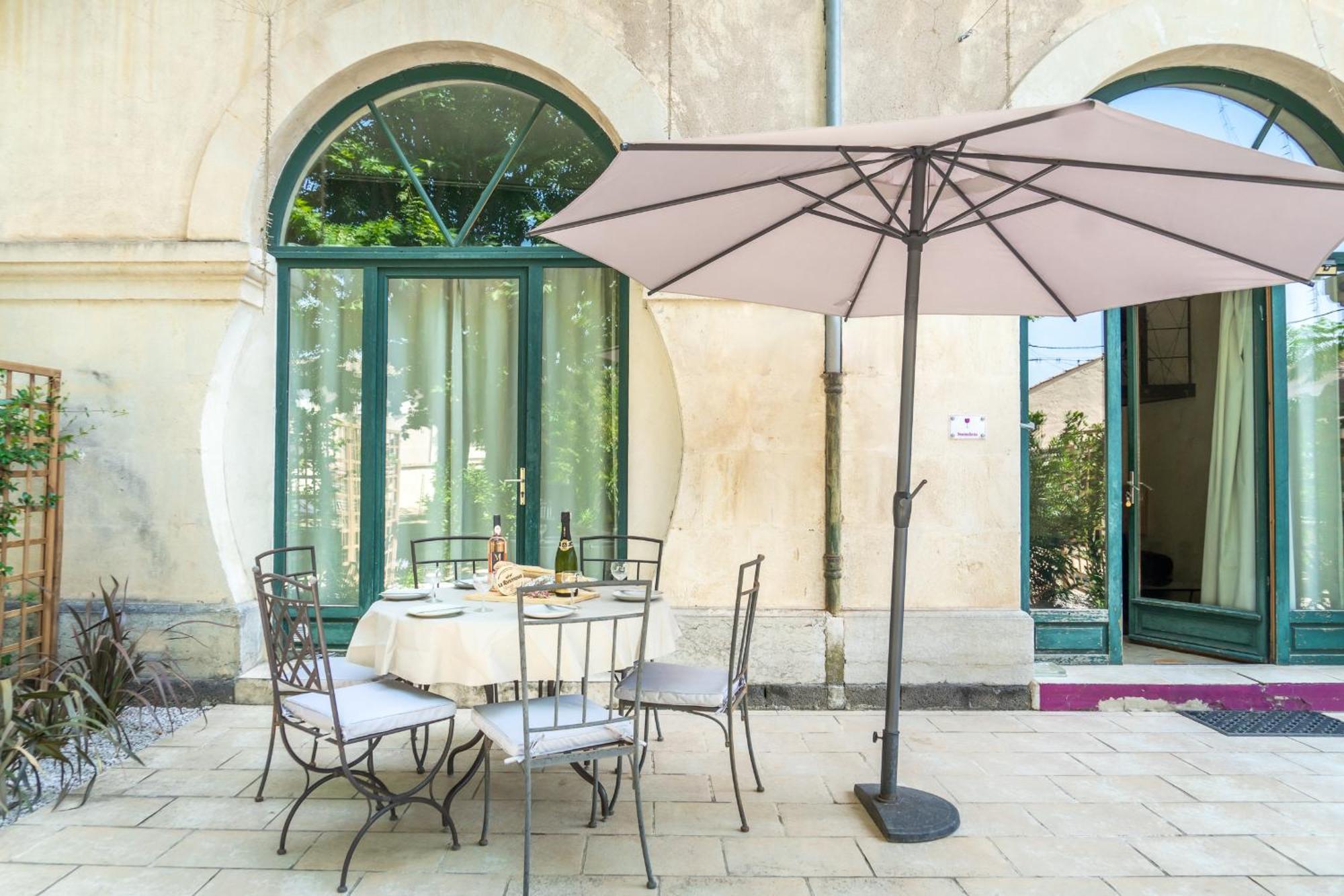 Couvent Des Ursulines: Historic Pezenas Retreat for Families and Groups Villa Room photo