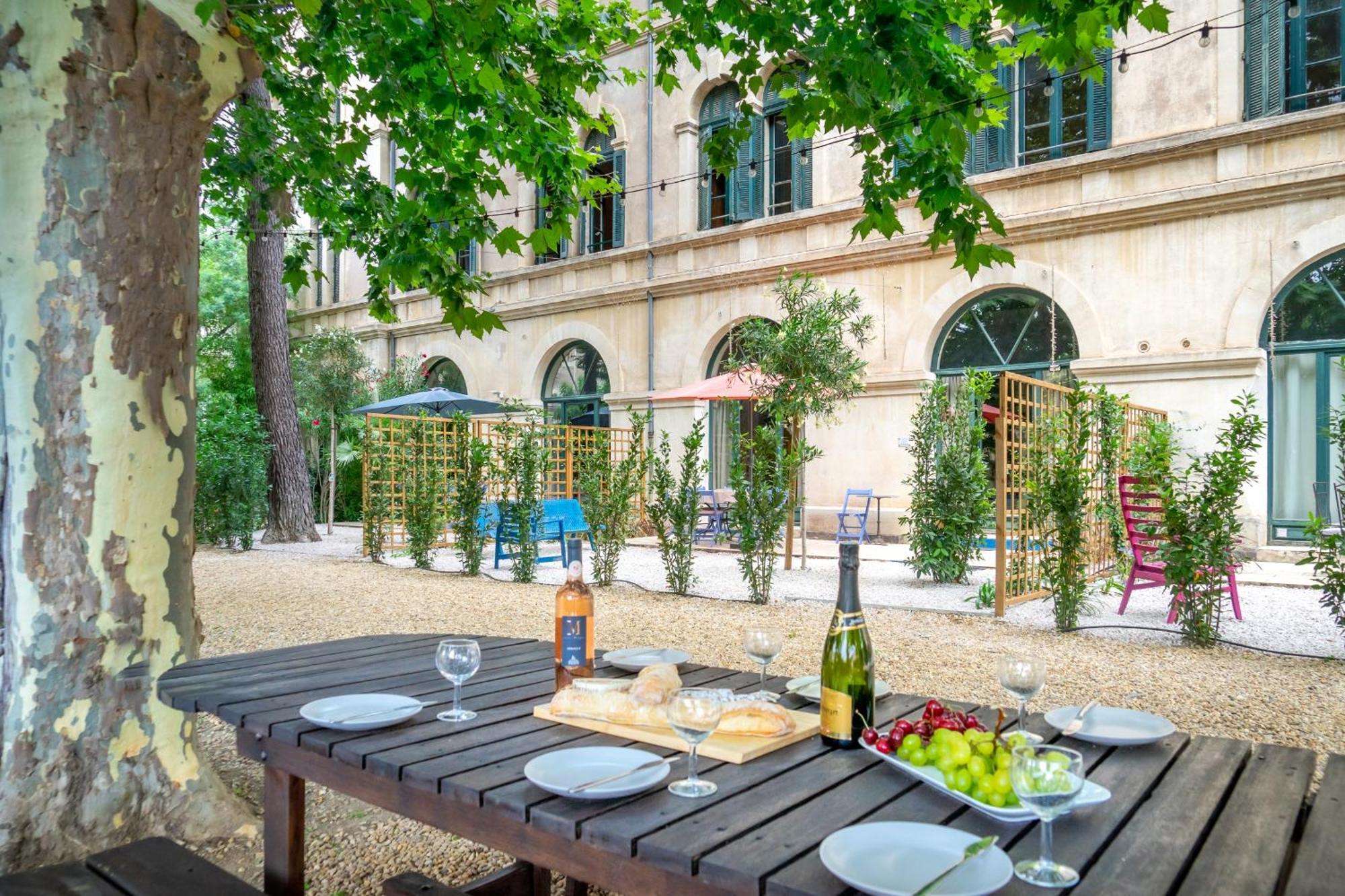 Couvent Des Ursulines: Historic Pezenas Retreat for Families and Groups Villa Room photo